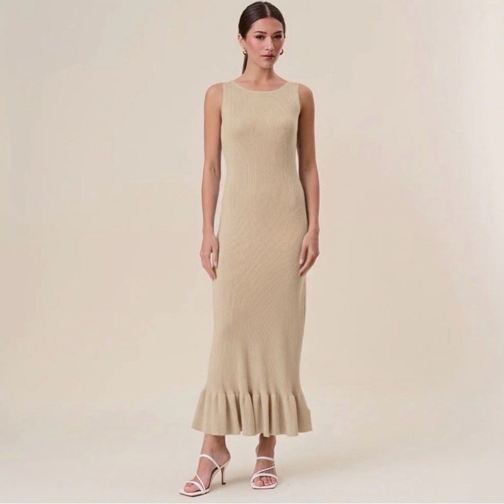 NWT Ruffled Hem Beige Sleeveless Maxi Dress